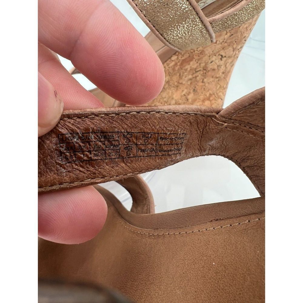 UGG Womens Size 8.5 Jazmine Wedge Metallic Gold Cork Sandals Shoes Platform - Picture 13 of 15